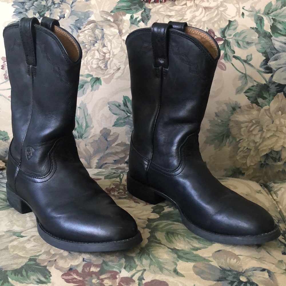 Ariat black mid calf boots - size 9b